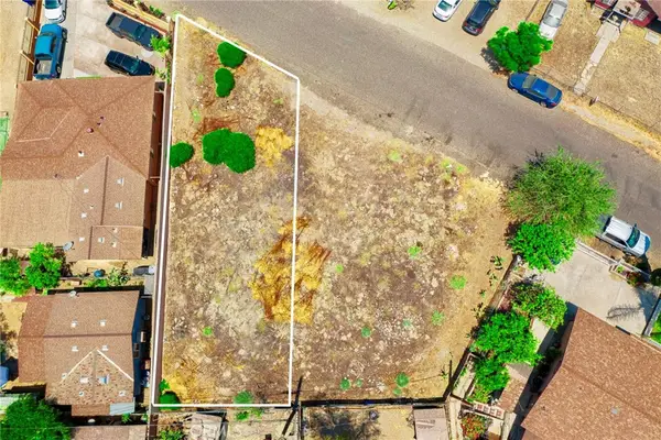 18 Paloma Rd, Jurupa Valley, CA 92509