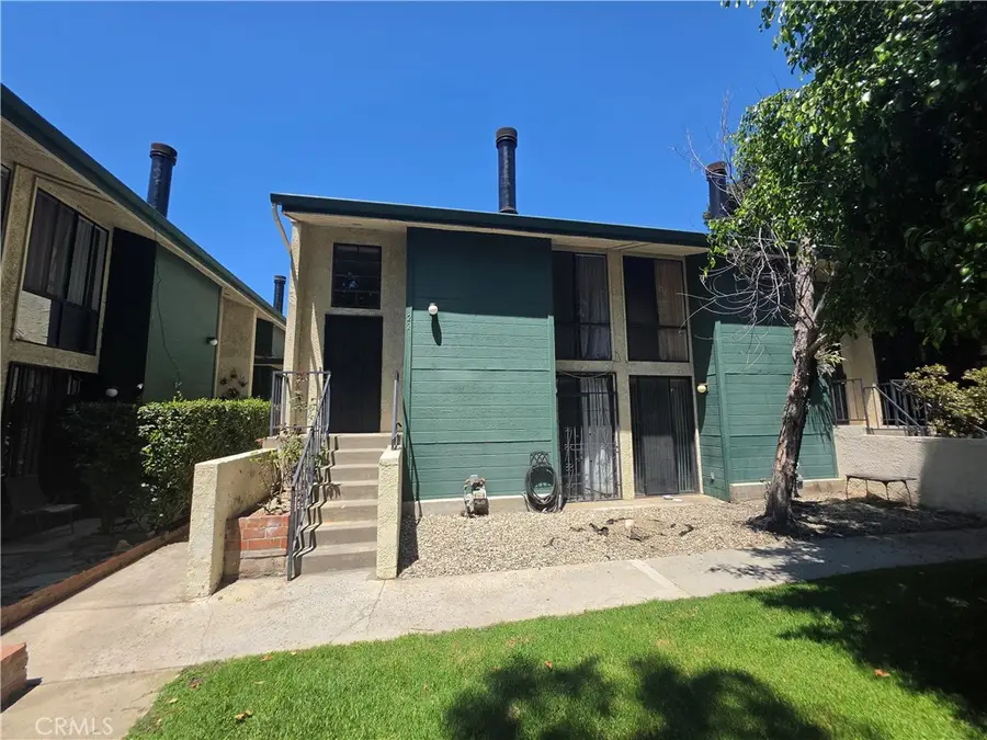 11107 Arminta Street #22, Sun Valley, CA 91352 - #3