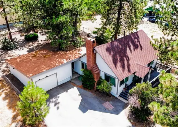 1081 Apple, Wrightwood, CA 92397