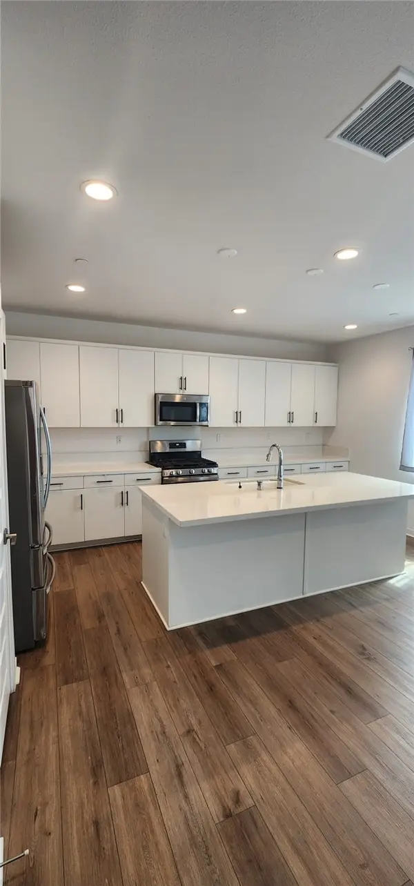 7044 Mallow Dr #4, Fontana, CA 92336