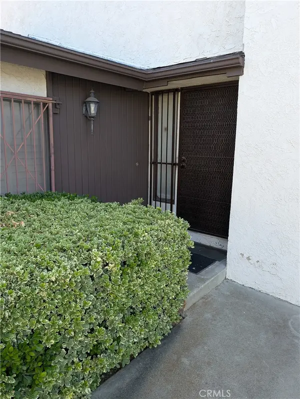 2062 Locust Court, San Bernardino, CA 92404