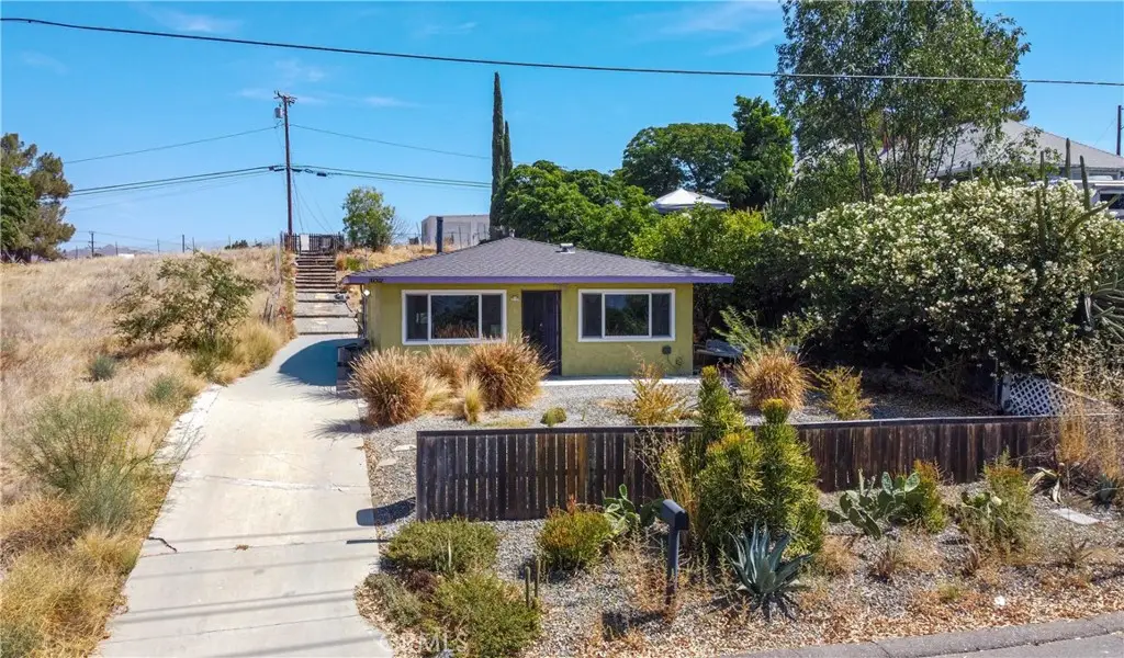 1005 W Sumner, Lake Elsinore, CA 92530 - #1