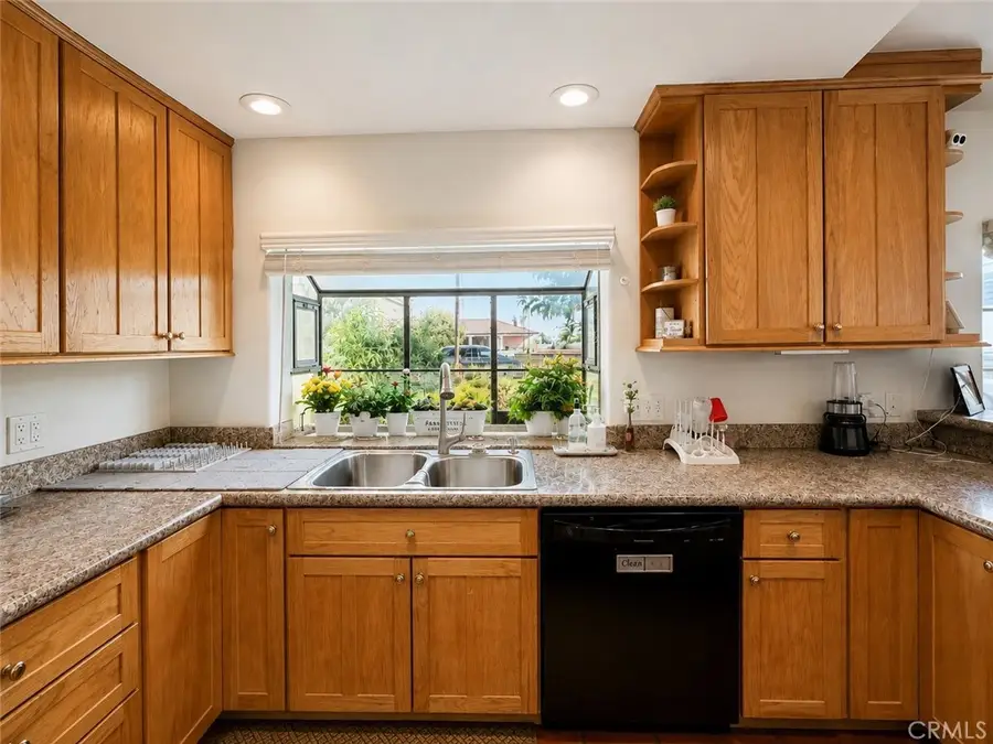 376 E 12th, Beaumont, CA 92223 - #2