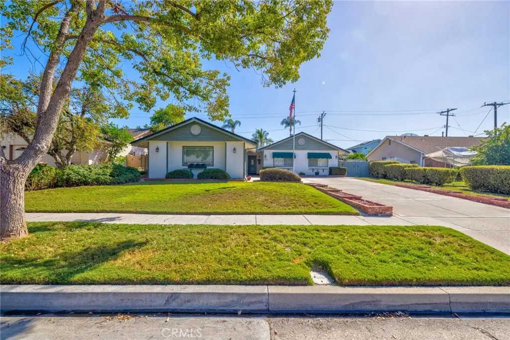 2212 Hartford, Fullerton, CA 92831 - #1
