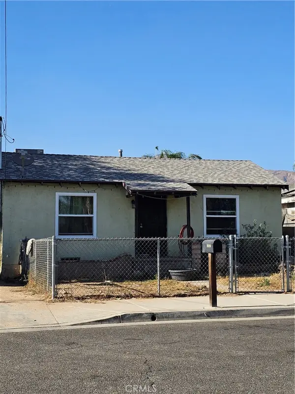 26726 Bruce, Highland, CA 92346