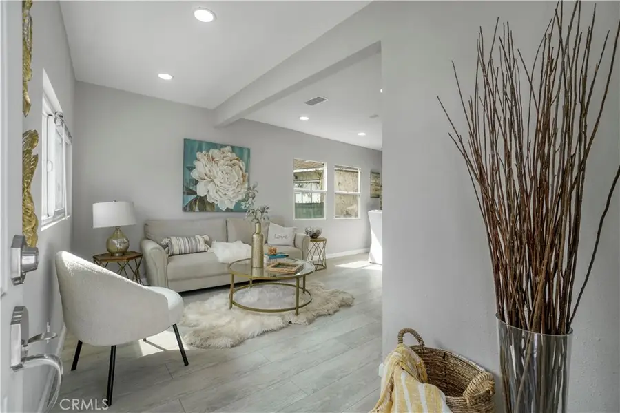 1109 N Chester Avenue, Inglewood, CA 90302 - Image #2