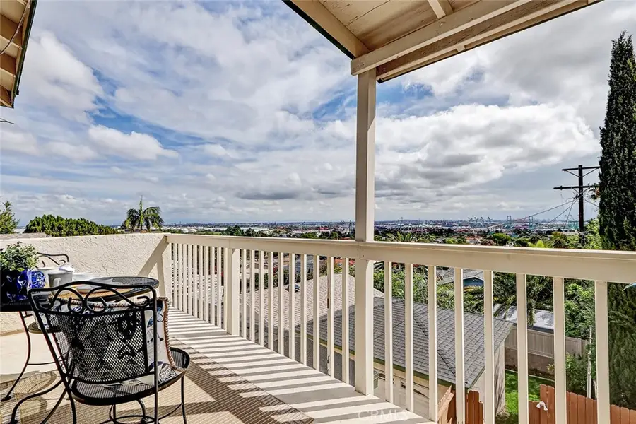 404 Hanford Avenue, San Pedro, CA 90732 - #2