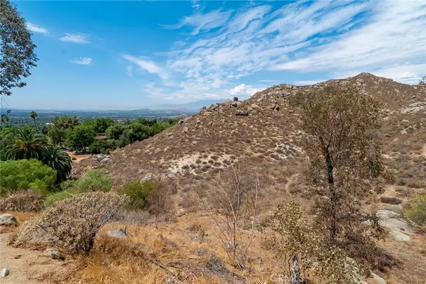 0 Rolling Ridge, Riverside, CA 92506