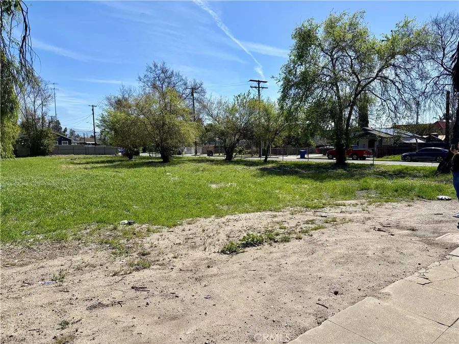 1263 N Mount Vernon Avenue, San Bernardino, CA 92411 - Image #2