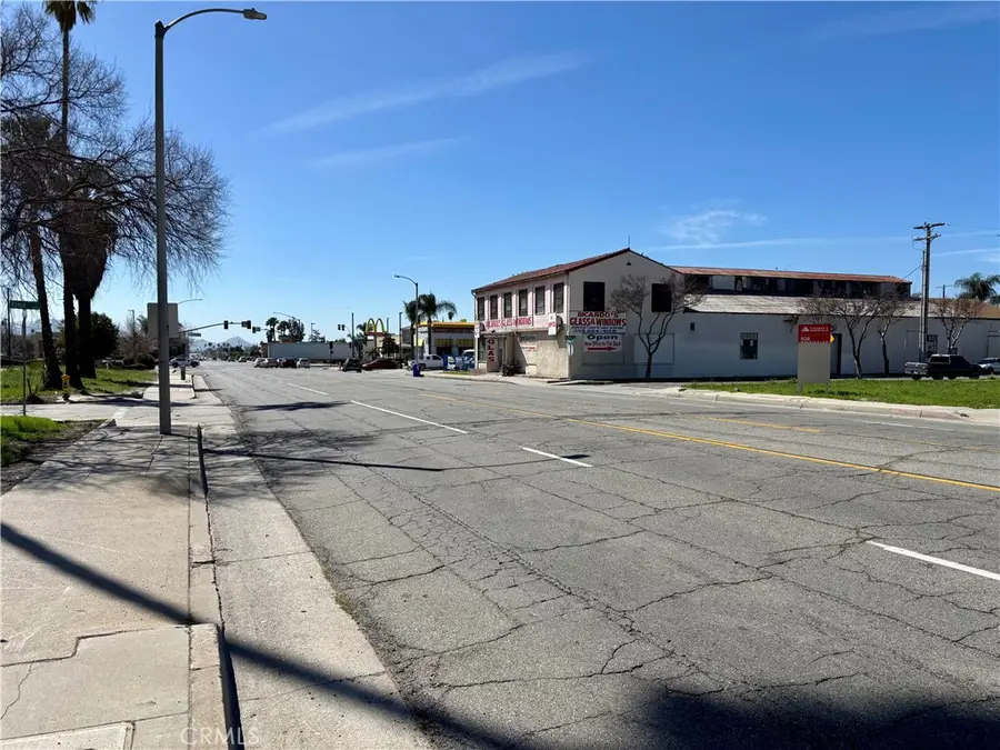 1263 N Mount Vernon Avenue, San Bernardino, CA 92411 - Image #3