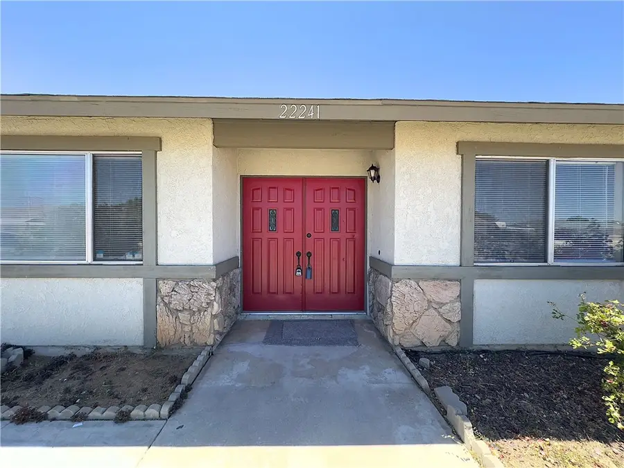 22241 Cholena Road, Apple Valley, CA 92307 - Image #2