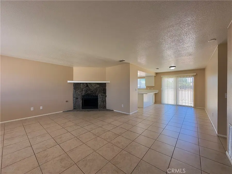 22241 Cholena Road, Apple Valley, CA 92307 - Image #3