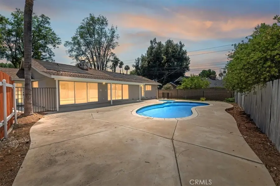 2111 Elsinore Road, Riverside, CA 92506 - Image #2