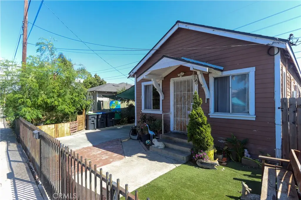 212 E Adams Street, Santa Ana, CA 92707 - #1