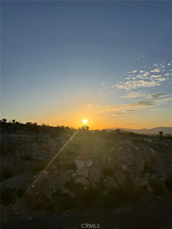 2040 Ranchero Avenue, Salton City, CA 92274