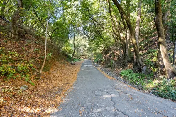 221 Canon Drive, Orinda, CA 94563