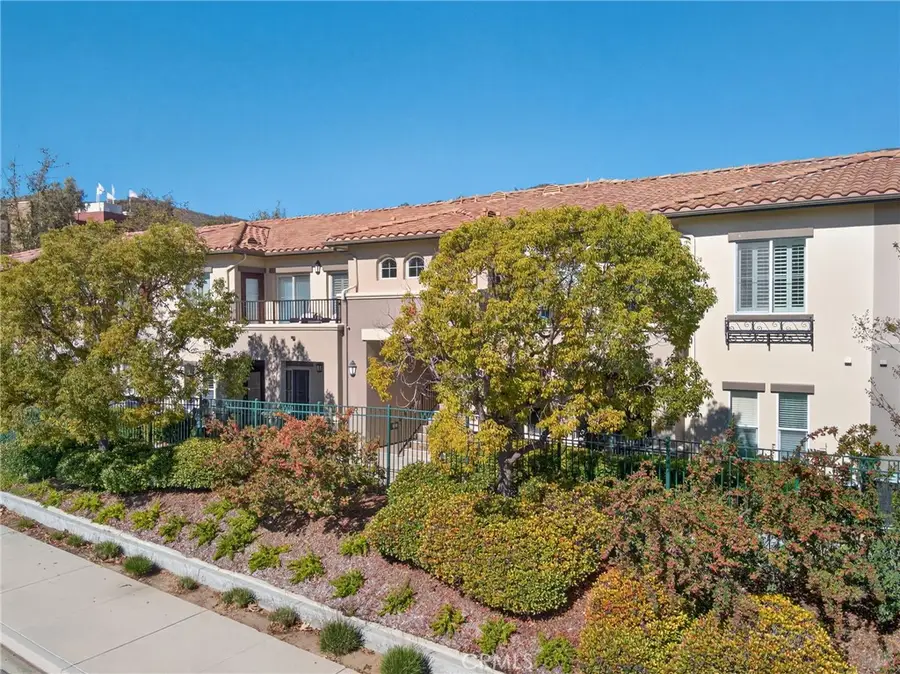 453 Country Club Drive #103, Simi Valley, CA 93065 - Image #3