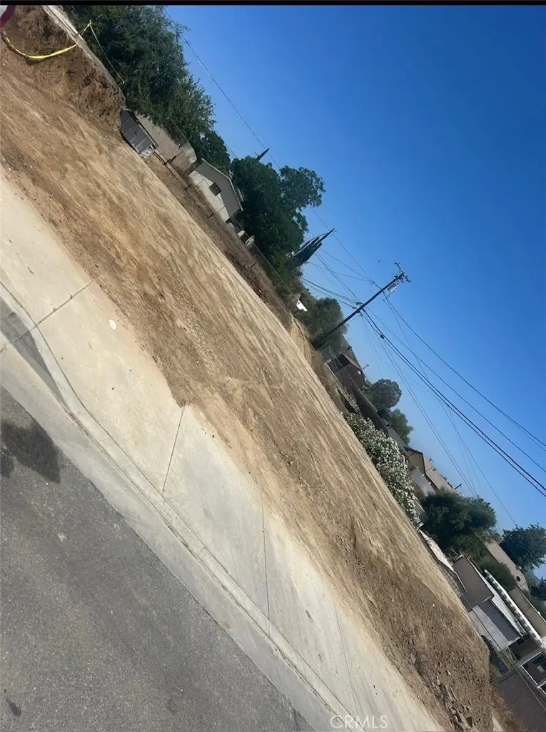 208 North Lewis St, Lake Elsinore, CA 92530 - #1