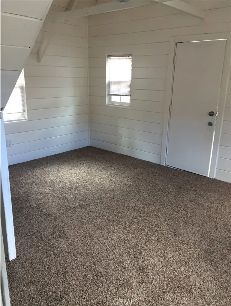 369 Log Lane, Crestline, CA 92325 - Image #3