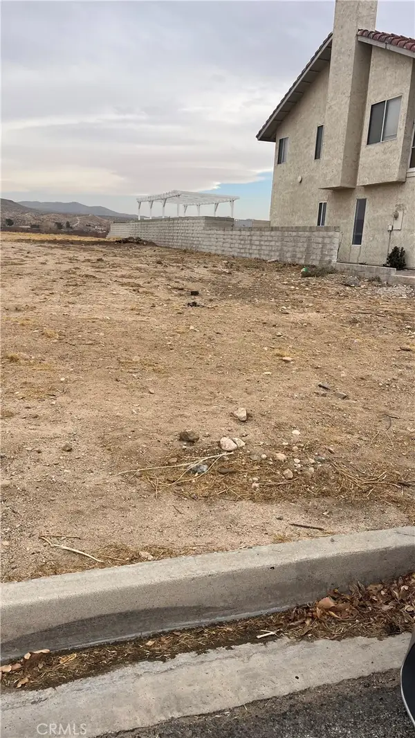 26747 Corona Drive, Helendale, CA 92342