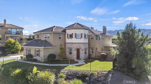 3094 Crystal Ridge Lane, Colton, CA 92324