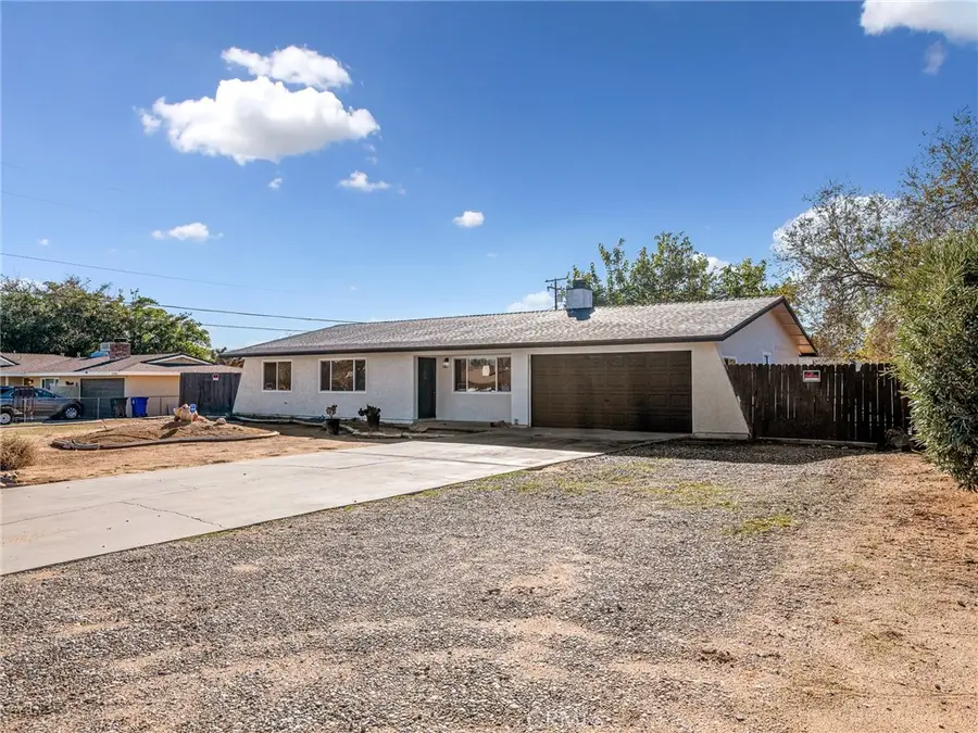 21225 Lone Eagle, Apple Valley, CA 92308 - Image #2