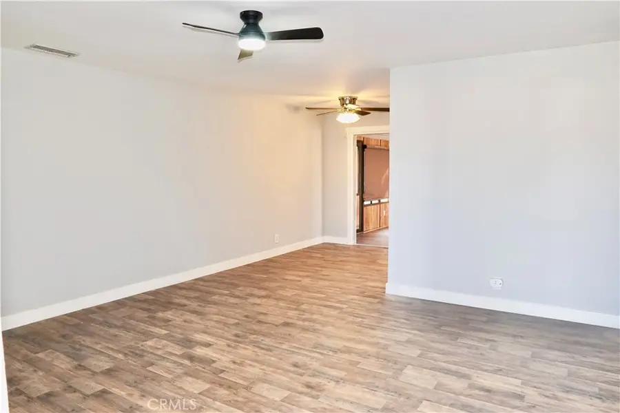 8654 Greenpoint Avenue, Riverside, CA 92503 - Image #3