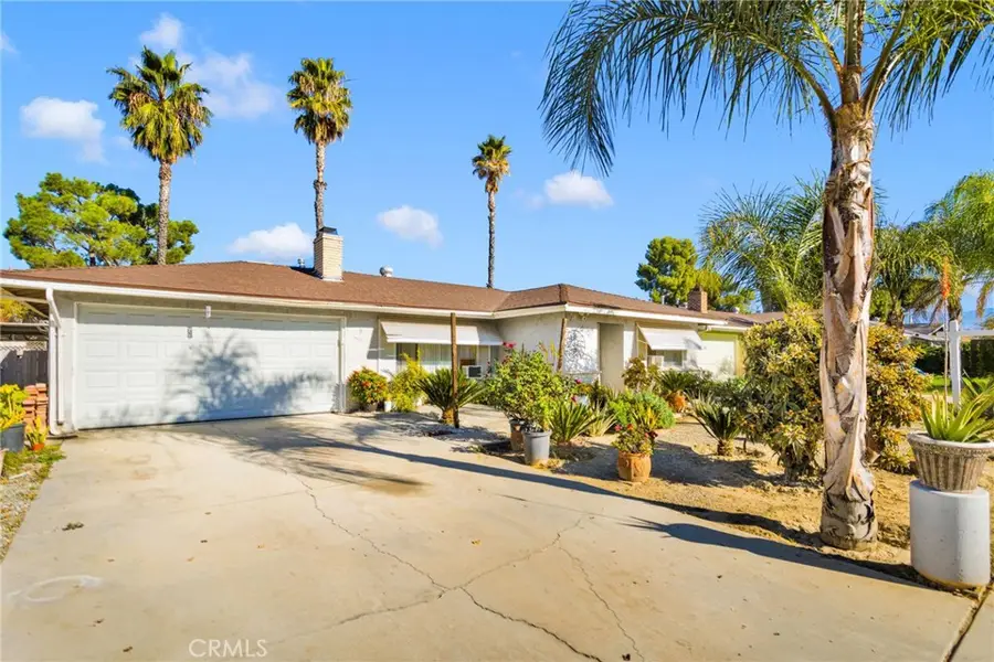 858 Coral Avenue, Hemet, CA 92543 - Image #2