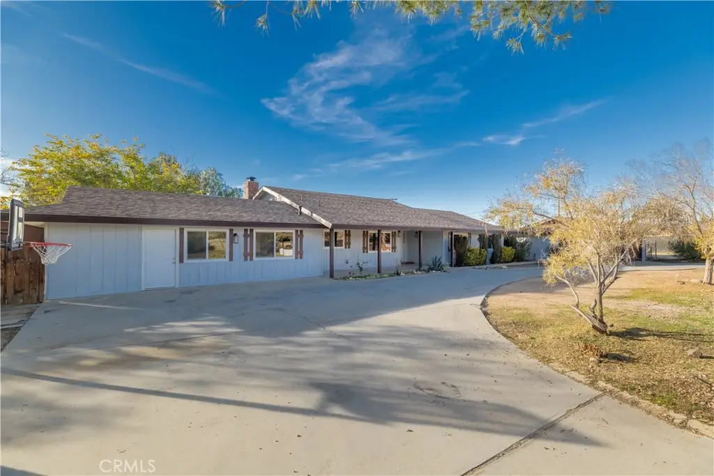 19125 Hupa Rd, Apple Valley, CA 92307 - Image #1