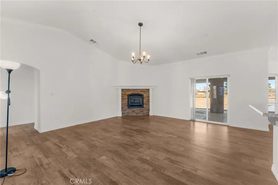 11423 Desert View, Pinon Hills, CA 92372 - Image #3