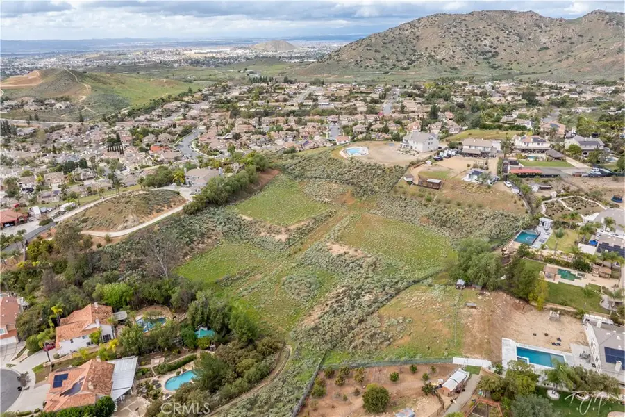 1130 La Salle Cir, Corona, CA 92879 - #3