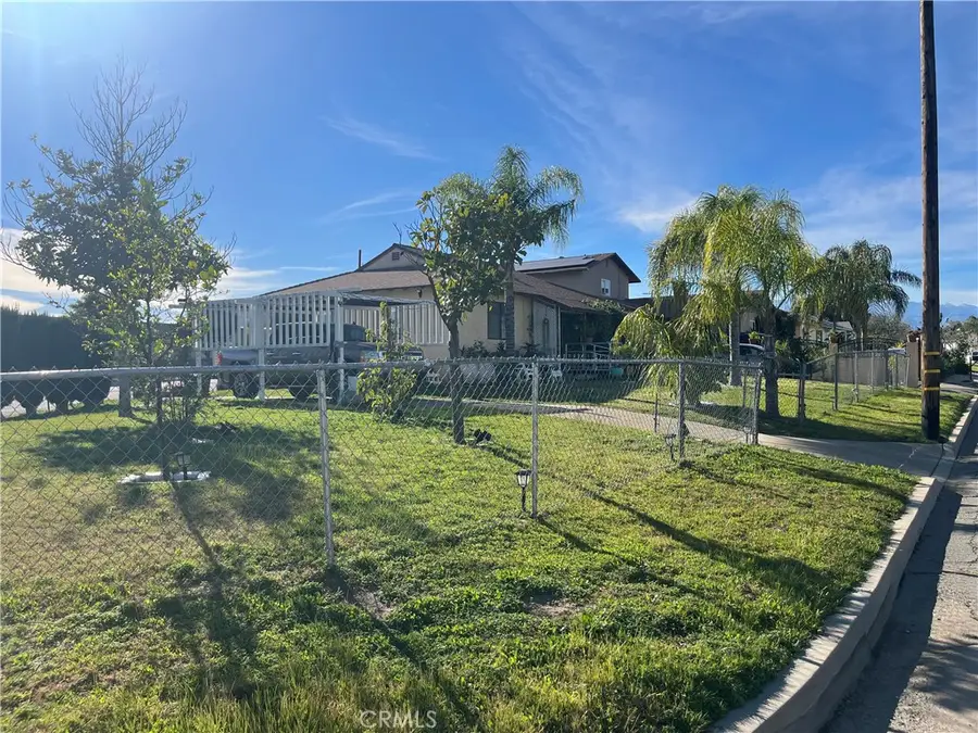 1233 W Lynwood, San Bernardino, CA 92405 - #3