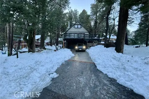 1190 Scenic, Rimforest, CA 92378