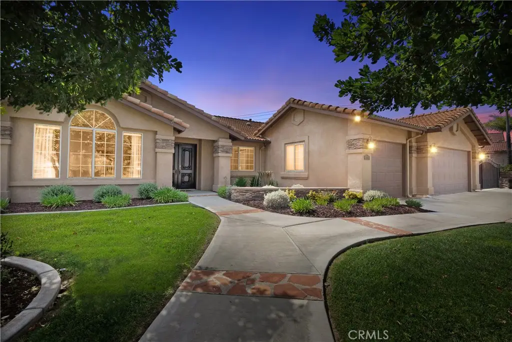 6717 Mission Grove Parkway N, Riverside, CA 92506 - #1