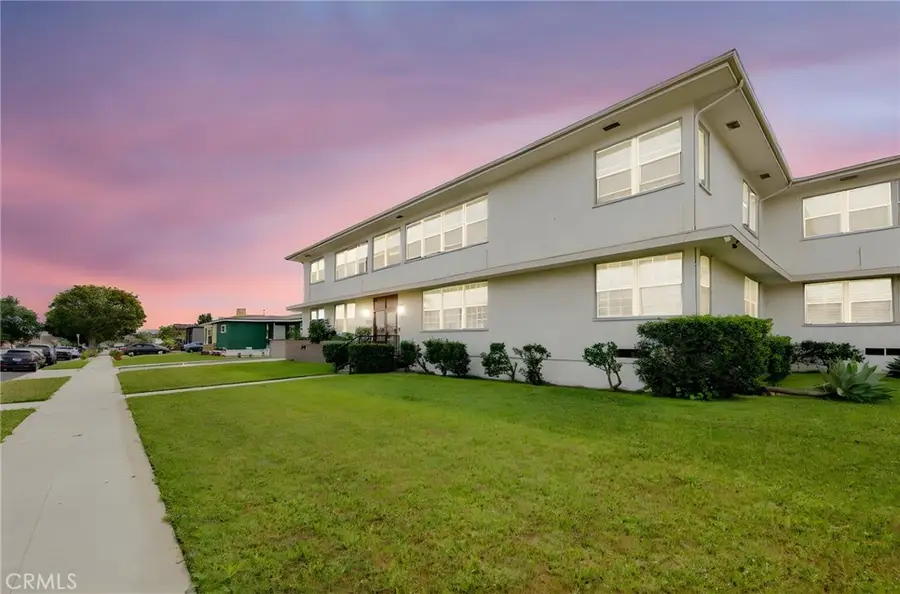 3310 W 77th Street, Los Angeles, CA 90043 - #2