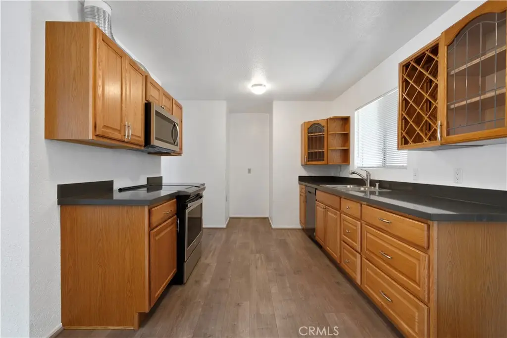 1909 N Summit, Pasadena, CA 91103 - #1