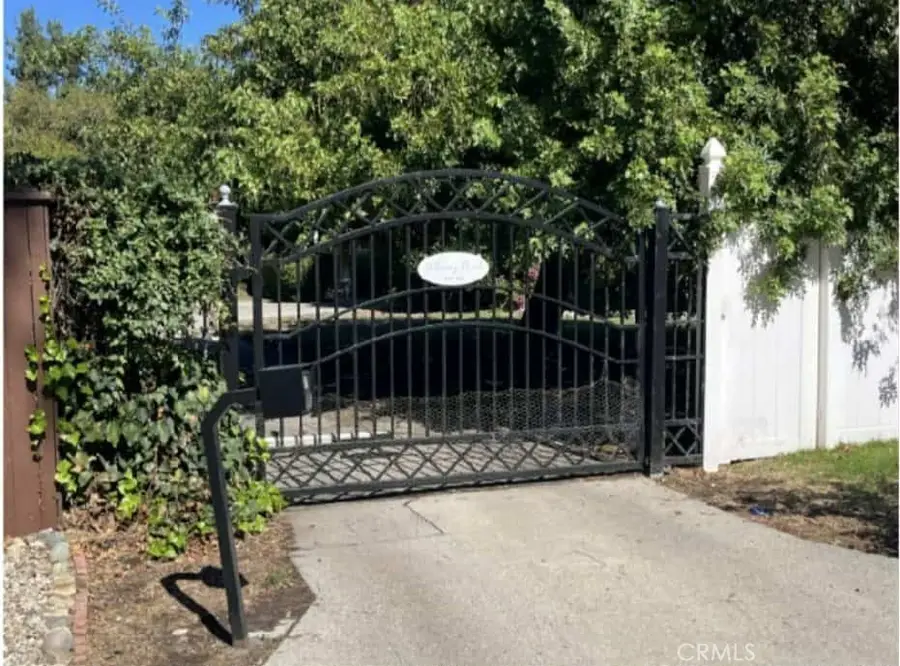 17107 Raymer Street, Northridge, CA 91325 - #2