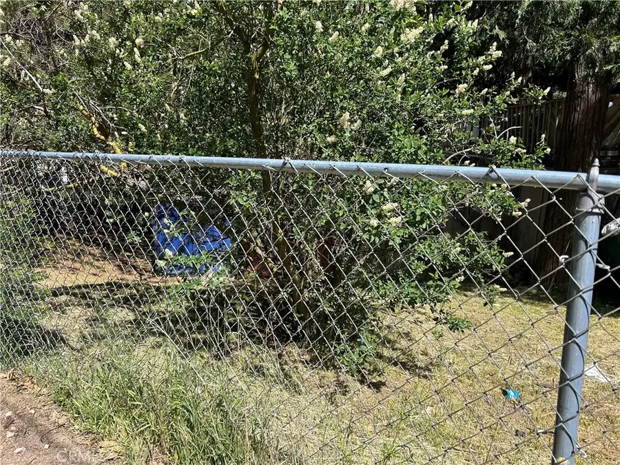 519 Acacia, Crestline, CA 92325 - #2