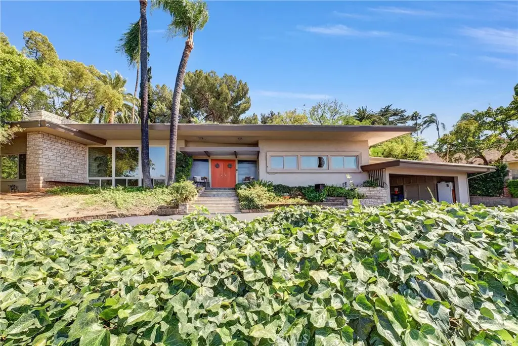 5008 Myrtle Ave., Riverside, CA 92506 - #1