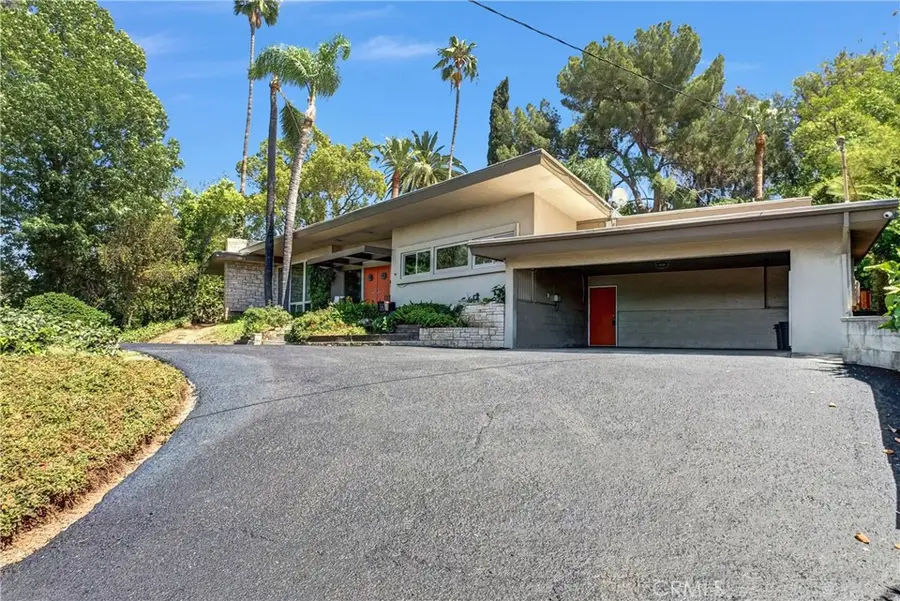 5008 Myrtle Ave., Riverside, CA 92506 - #2
