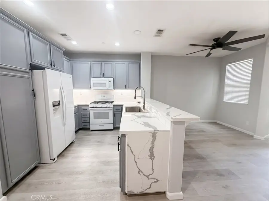 1800 E Lakeshore Drive #1006, Lake Elsinore, CA 92530 - #2