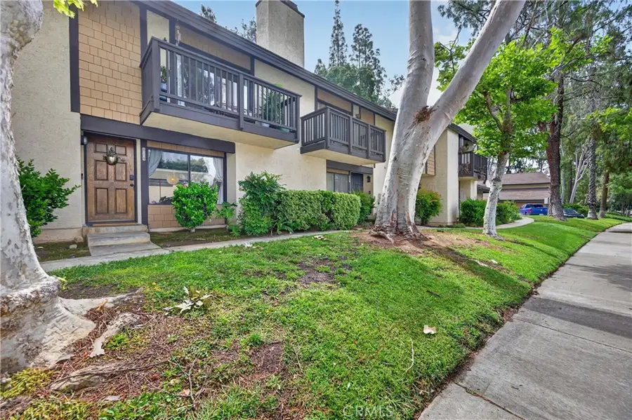 885 Via Sierra Nevada, Riverside, CA 92507 - #3