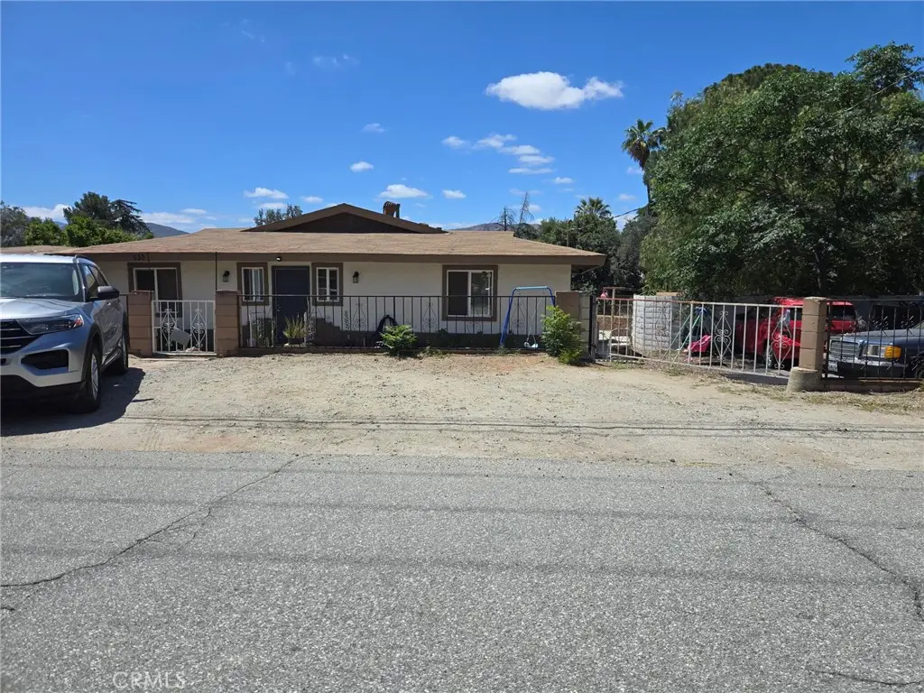 530 Gilman W, Banning, CA 92220 - #1