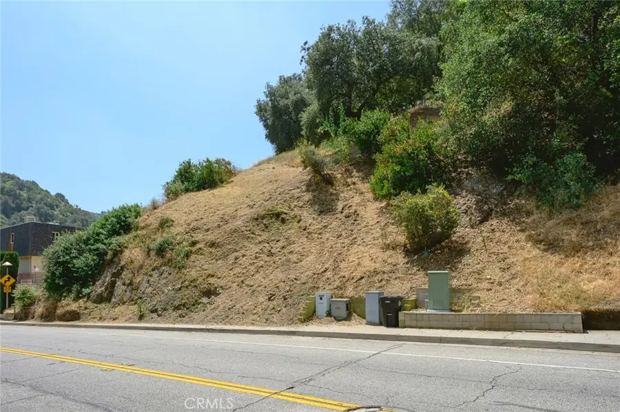 2589 E Chevy Chase Drive, Glendale, CA 91206 - #3