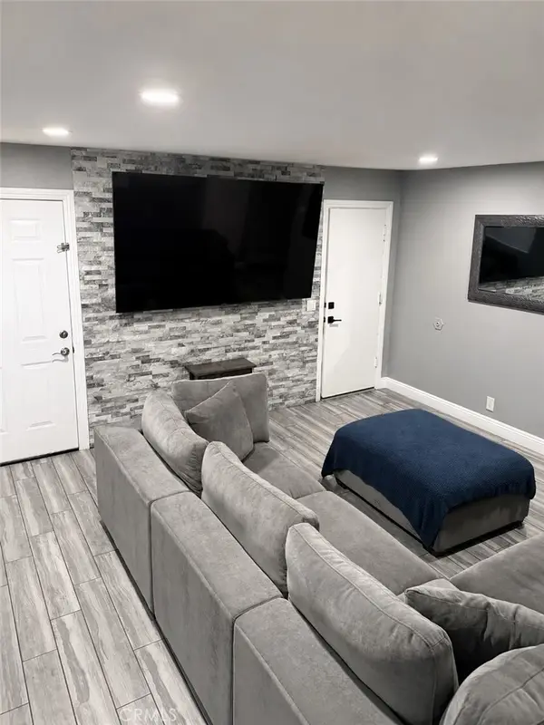 7258 Exeter #6, Paramount, CA 90723