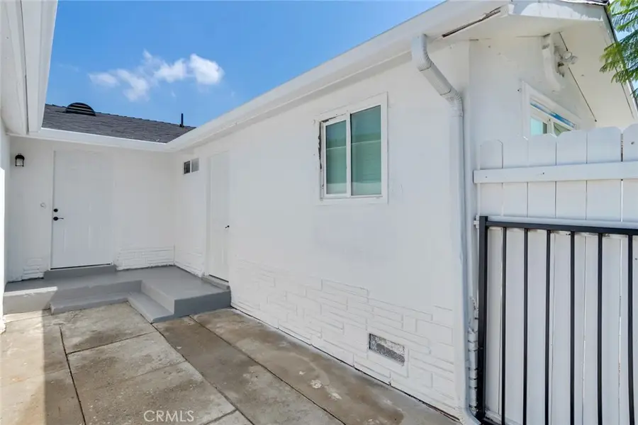 1143 E 106th Street, Los Angeles, CA 90002 - #2