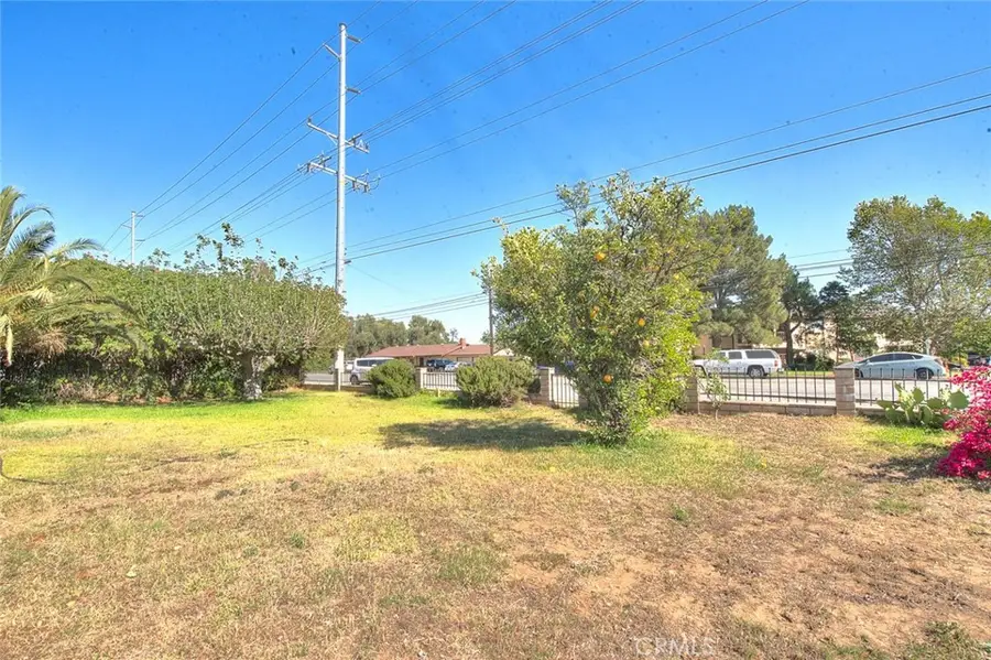 17788 San Bernardino, Fontana, CA 92335 - #2