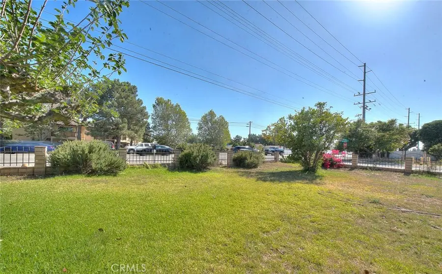 17788 San Bernardino, Fontana, CA 92335 - #3