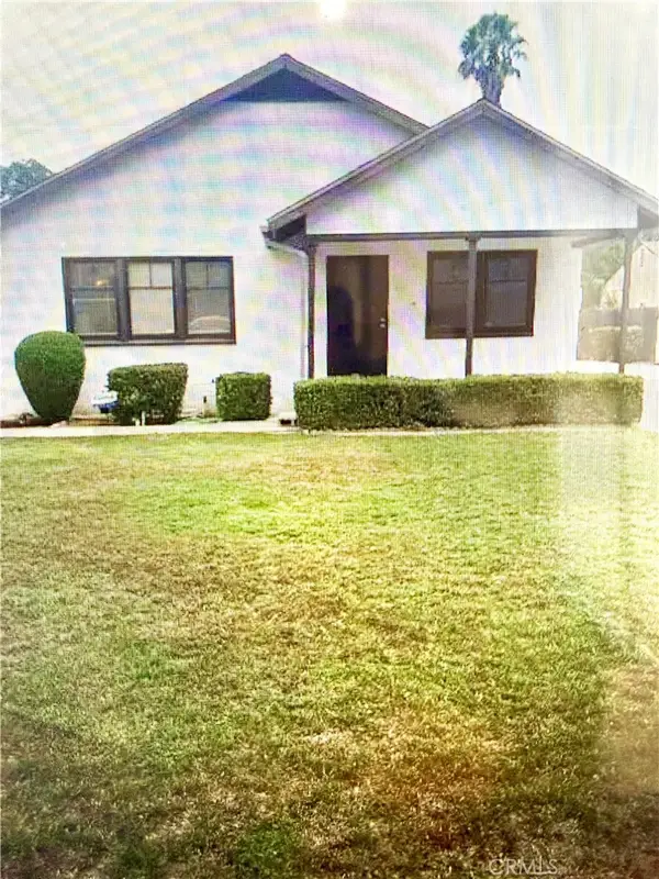 1572 Hillcrest, Riverside, CA 92501
