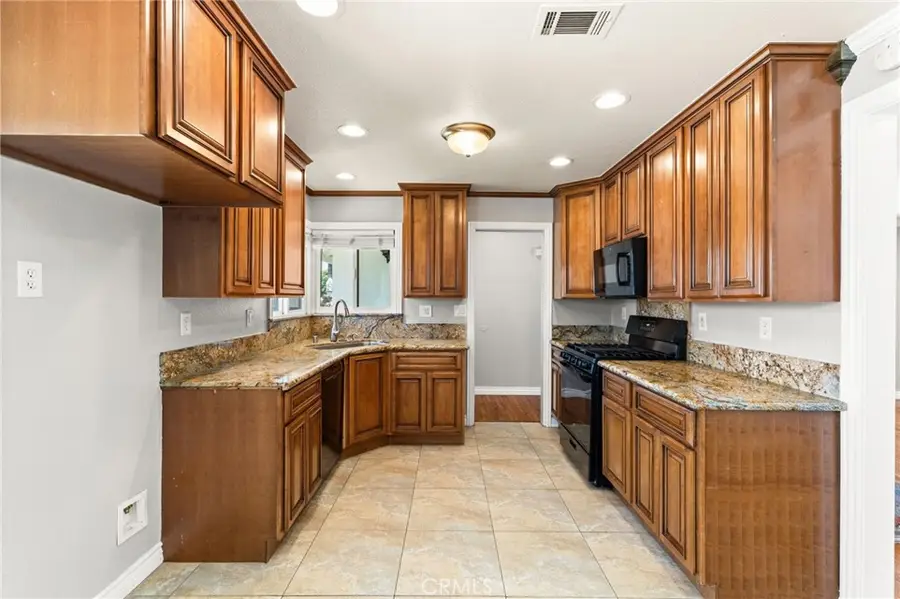18281 Avolinda, Yorba Linda, CA 92886 - #3